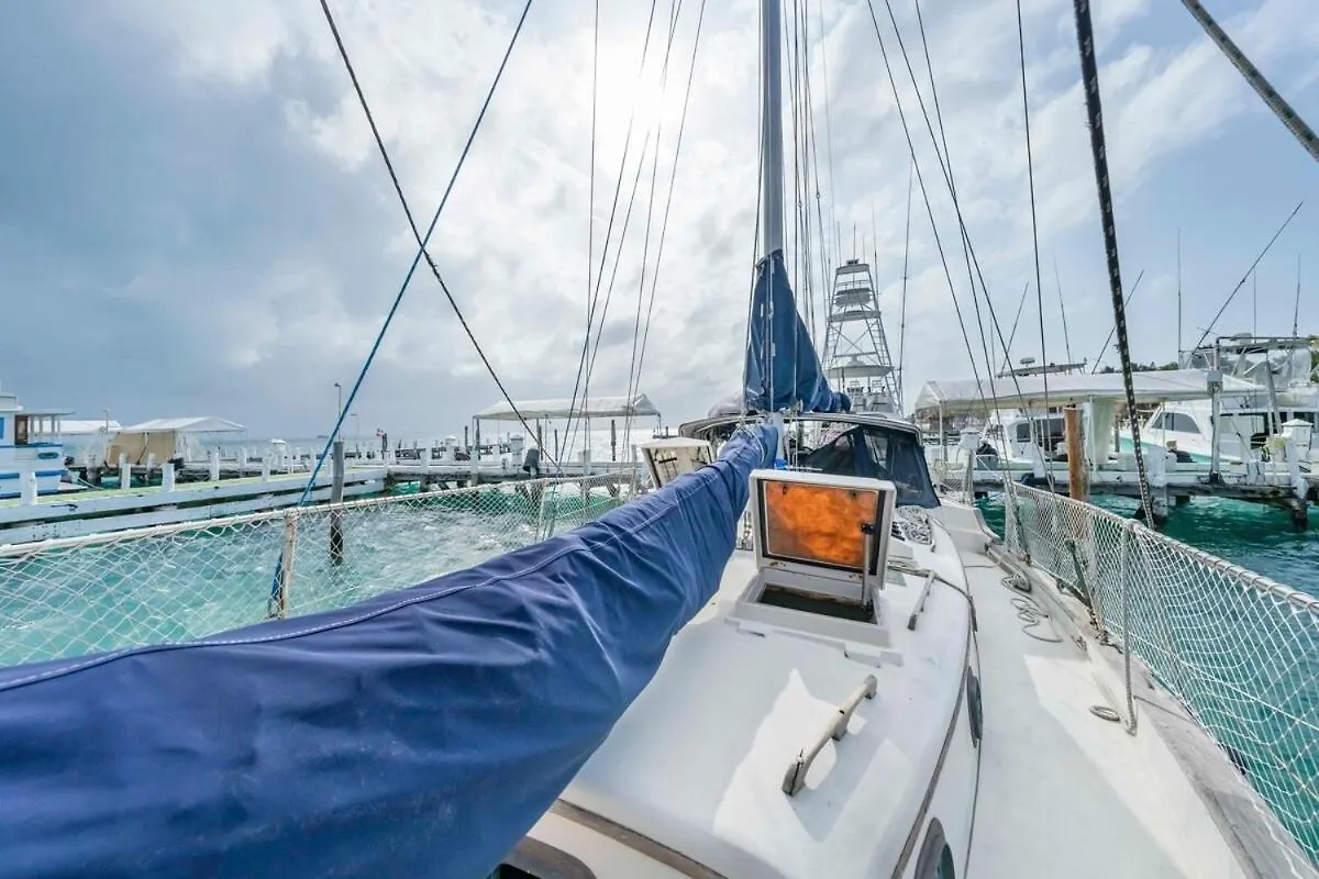 Private Sailboat 5-Min Walk To Beach & Downtown 0*, Puerto Aventuras Mexico
